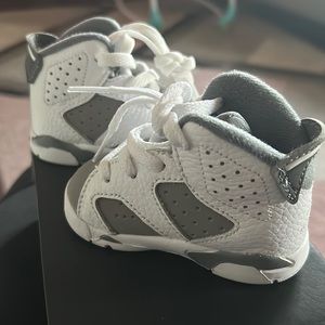 Jordan retro 6s infant